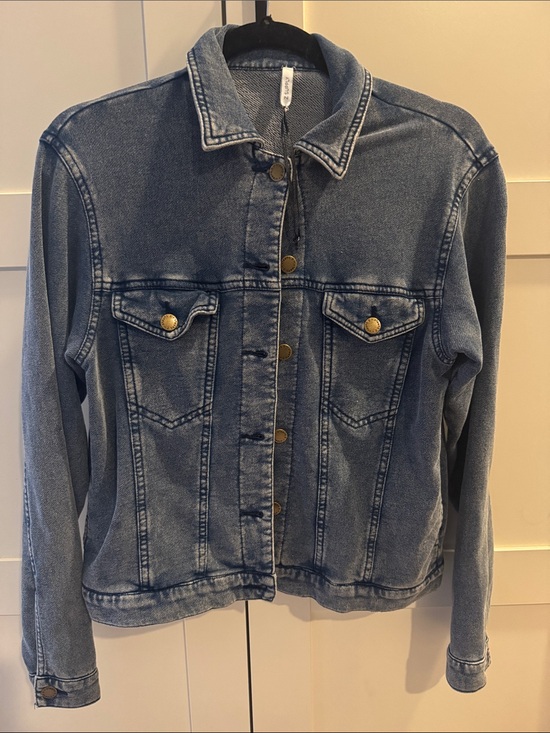 Z Supply Jackets & Blazers - Z Supply Light Wash Blue Denim Jacket with Brass Buttons